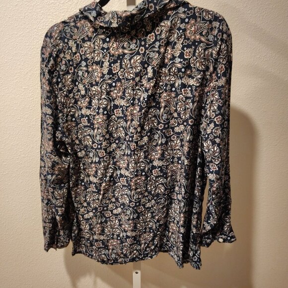 Croft & Barrow Women's Button Front Long Sleeve Blouse Size XL Rayon Blue Print - Picture 11 of 11
